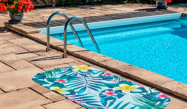 Evolon Sports beach and bath towels made from Evolon